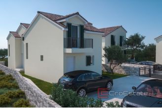 0006 2022 309a detached house under construction near Sibenik for sale