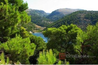 009 2011 12 unfinished house island of_Brac for sale