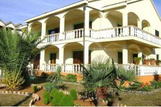 15 3757 30 Zadar House For Sale