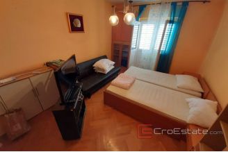 017 2016 460 Makarska detached house by the sea for sale