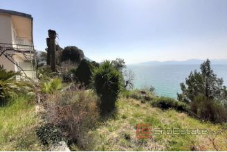 017 2016 460 Makarska detached house by the sea for sale