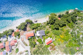 017 2016 460 Makarska detached house by the sea for sale