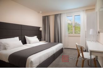 0020 2026 67 Makarska unique luxury villa with sea view for sale