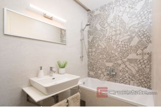 0020 2026 67 Makarska unique luxury villa with sea view for sale