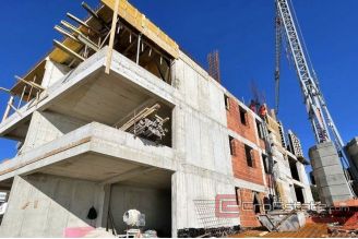 0019 2022 311 Pag villa with luxury apartments first row to the sea