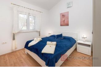 020 2026 68 modern villa with pool near Split