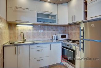 0015 2026 69 Split area apartment house near the sea