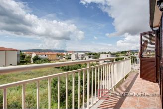 0015 2026 69 Split area apartment house near the sea