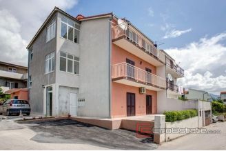 0015 2026 69 Split area apartment house near the sea