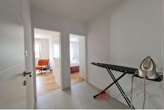 0008 2025 72 Split modern two bedroom apartment with sea view