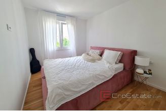 0008 2025 72 Split modern two bedroom apartment with sea view