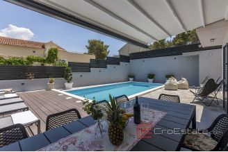 0012 2014 726 Brac villa with pool