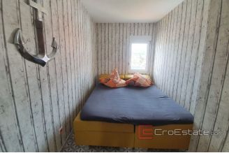 020 2018 160 Ciovo two bedroom apartment with sea view for sale