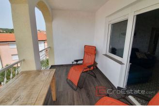 020 2018 160 Ciovo two bedroom apartment with sea view for sale