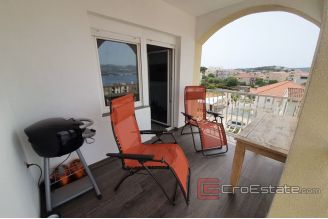 020 2018 160 Ciovo two bedroom apartment with sea view for sale