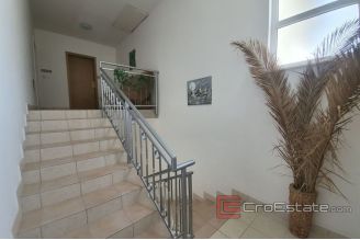 020 2018 160 Ciovo two bedroom apartment with sea view for sale