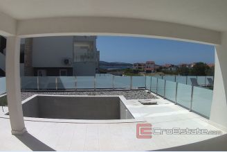 001 2014 735 Sibenik duplex apartment with sea view