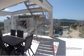 001 2014 736 Sibenik penthouse with pool and sea view