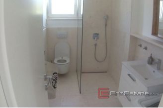 008 2014 736 Sibenik penthouse with pool and sea view