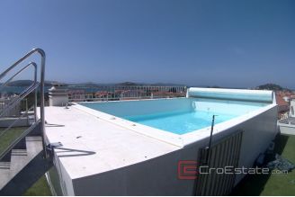 008 2014 736 Sibenik penthouse with pool and sea view