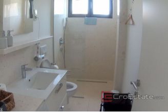 009 2014 737 Sibenik house with two apartments and_pool