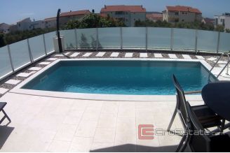 009 2014 737 Sibenik house with two apartments and_pool