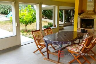 14 2013 113 Small island house for sale