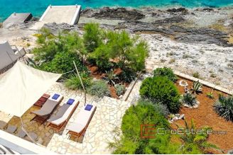 20 2013 114 Korcula first row villa for sale