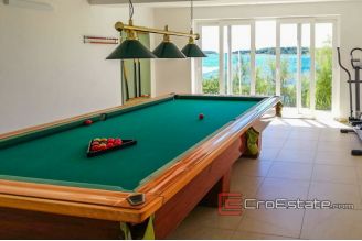 20 2013 114 Korcula first row villa for sale