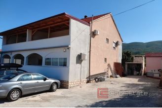 016 2114 02 Zadar apartment house with sea view for sale