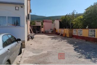 016 2114 02 Zadar apartment house with sea view for sale