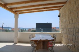 012 2029 08 Kastela house with pool and sea view for sale