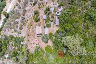 14 2013 116 Vis stone houses for sale