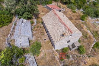 14 2013 116 Vis stone houses for sale