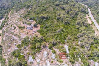 14 2013 116 Vis stone houses for sale