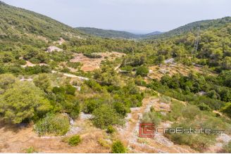 14 2013 116 Vis stone houses for sale