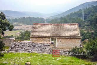 14 2013 116 Vis stone houses for sale