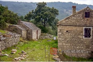 14 2013 116 Vis stone houses for sale