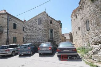 011 5024 30 Kastela old indigenous stone house for sale