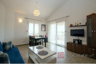 016 2114 03 Biograd na moru modern apartment house for sale