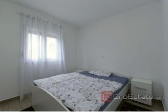 016 2114 03 Biograd na moru modern apartment house for sale