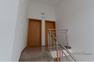 016 2114 03 Biograd na moru modern apartment house for sale