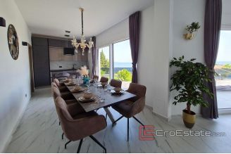 019 2025 77 ciovo new villa with pool and sea view for sale