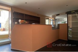 18 2027 36 Hvar indigenous residential commercial dalmatian house on the waterfront for sale