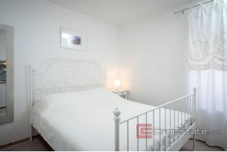 18 2027 36 Hvar indigenous residential commercial dalmatian house on the waterfront for sale