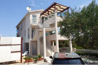 011 2028 06 Rogoznica apartment house for sale1