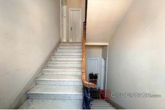 013 2024 119 Split centar comfortable apartment in city center for sale