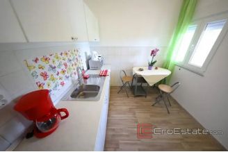 019 2016 466 Zadar detached house in the first row to the sea for sale