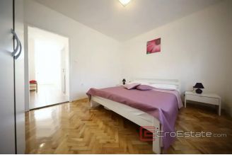 019 2016 466 Zadar detached house in the first row to the sea for sale