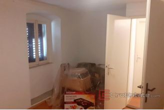 012 2031 01 kastela stone house for sale